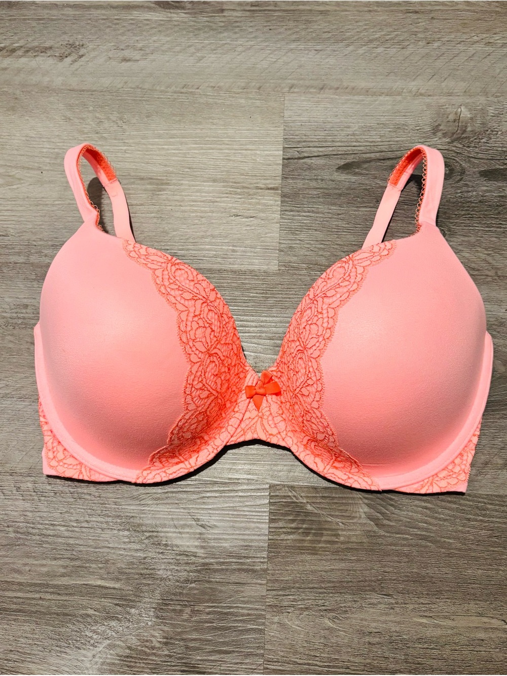 Victoria's Secret Body by Victoria Perfect Shape Lightly Lined Bra Size 36DDD